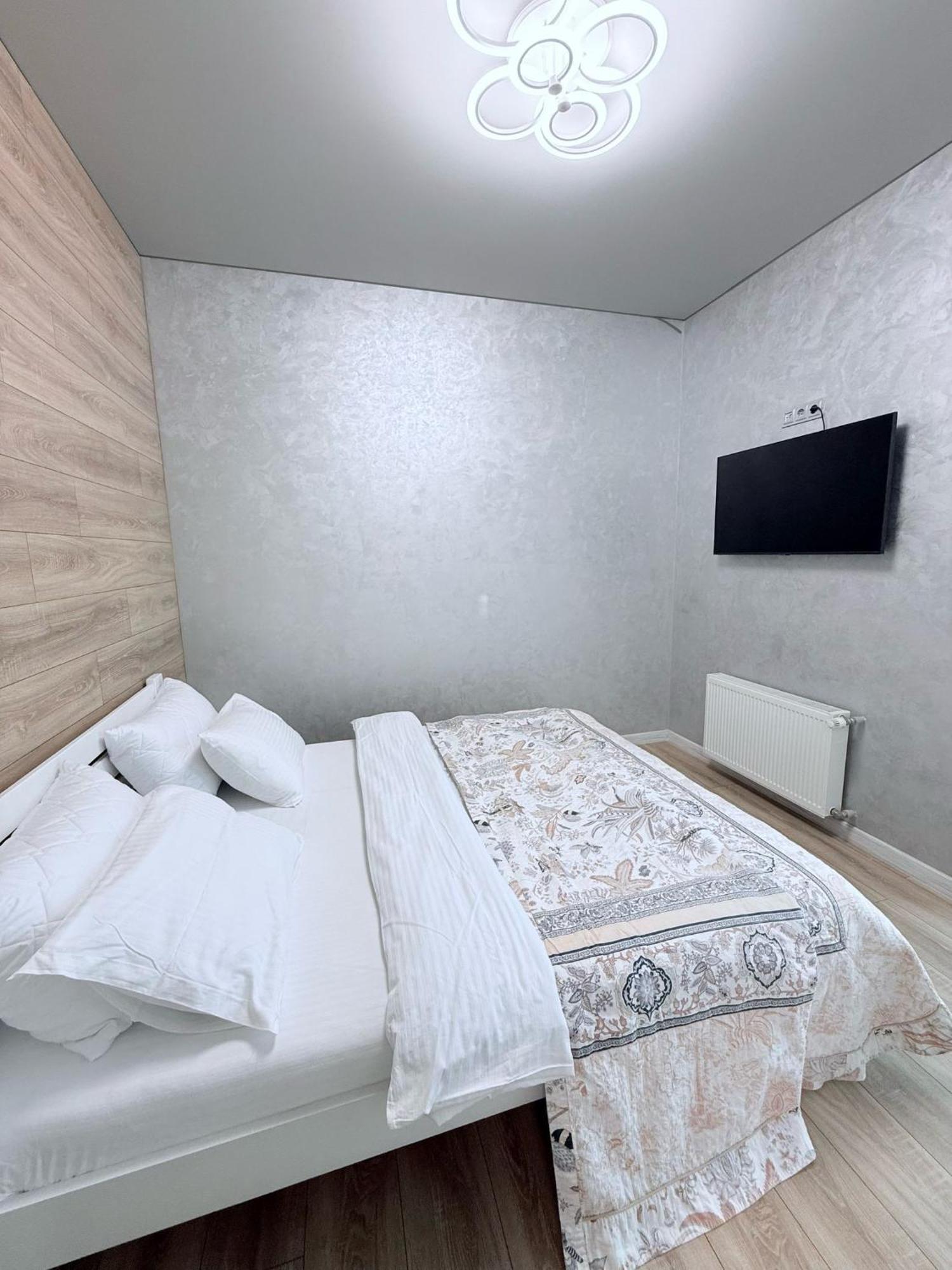 Gagarin Plaza Apartments Odessa Buitenkant foto