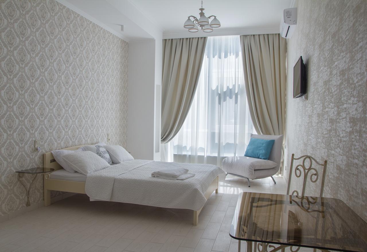 Gagarin Plaza Apartments Odessa Buitenkant foto