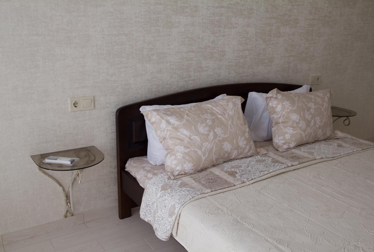 Gagarin Plaza Apartments Odessa Buitenkant foto