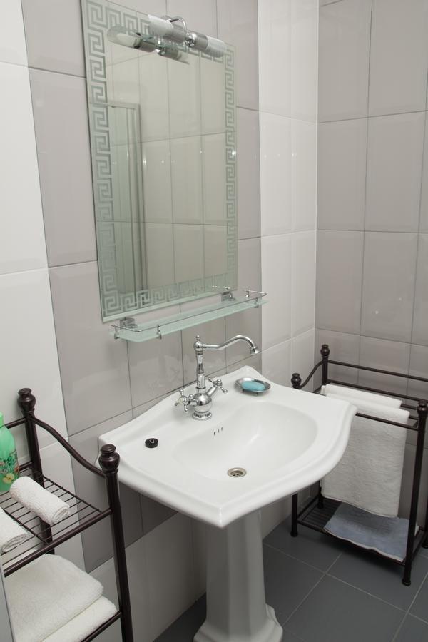Gagarin Plaza Apartments Odessa Buitenkant foto