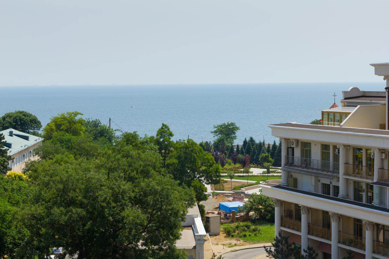 Gagarin Plaza Apartments Odessa Buitenkant foto